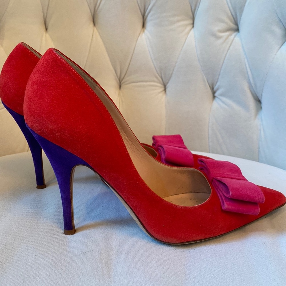 Leather Bow Accent Made in Italy Pumps
